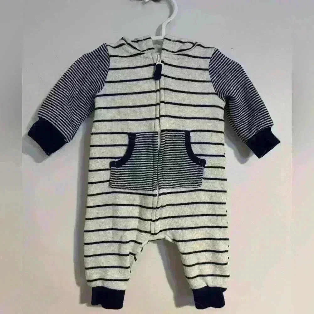 3m boys carters outfit with hood (ears on the hood) navy blue and white EUC